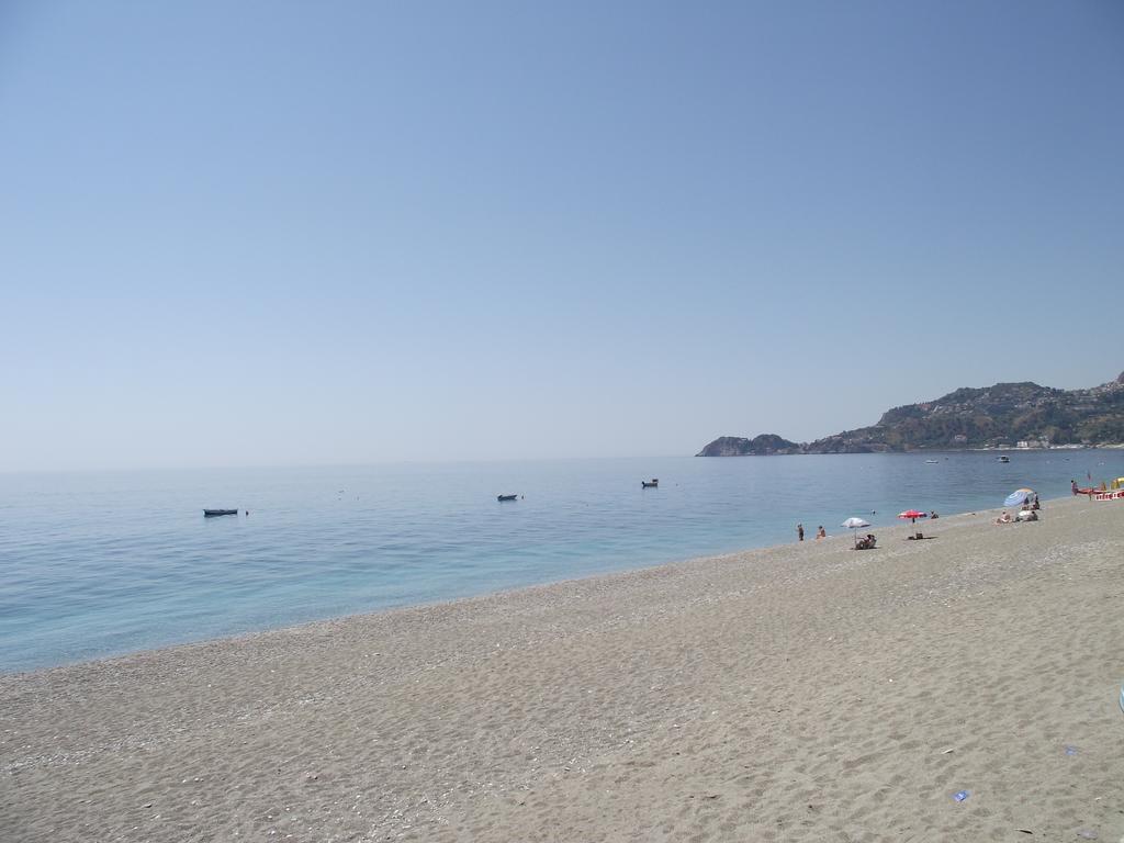 B&B Il Mare Degli Dei Letojanni Bagian luar foto